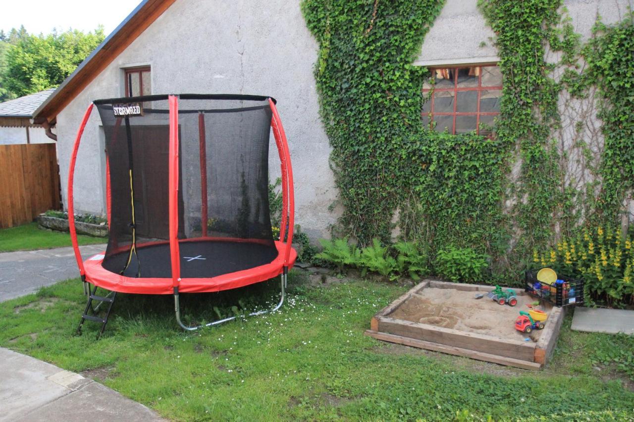 Samotin * Snezne (Pardubice)